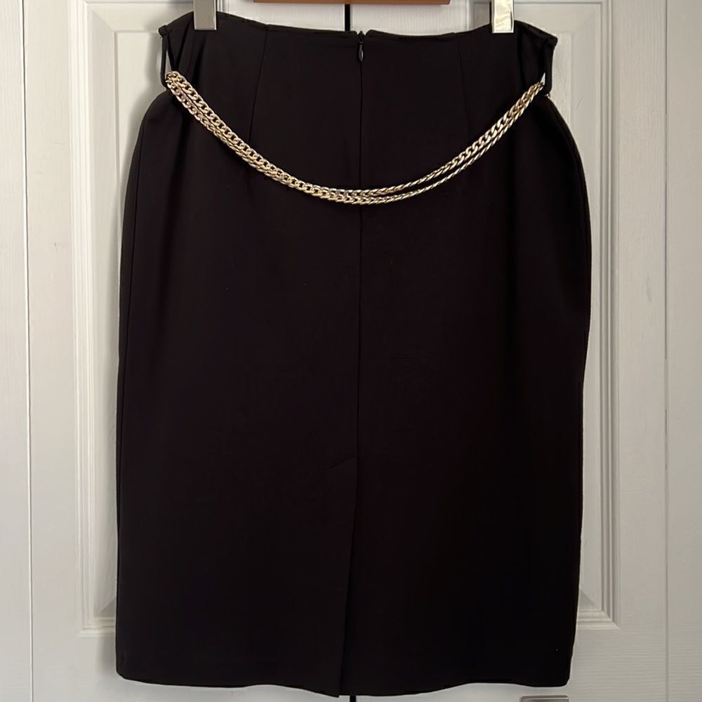 Cartise Black Skirt With Decorative Adjustable Chain Belt Size 8 NWT - Picture 6 of 12
